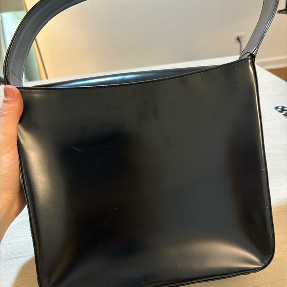 Gucci Black patent leather shoulder bag - Picture 9 of 17